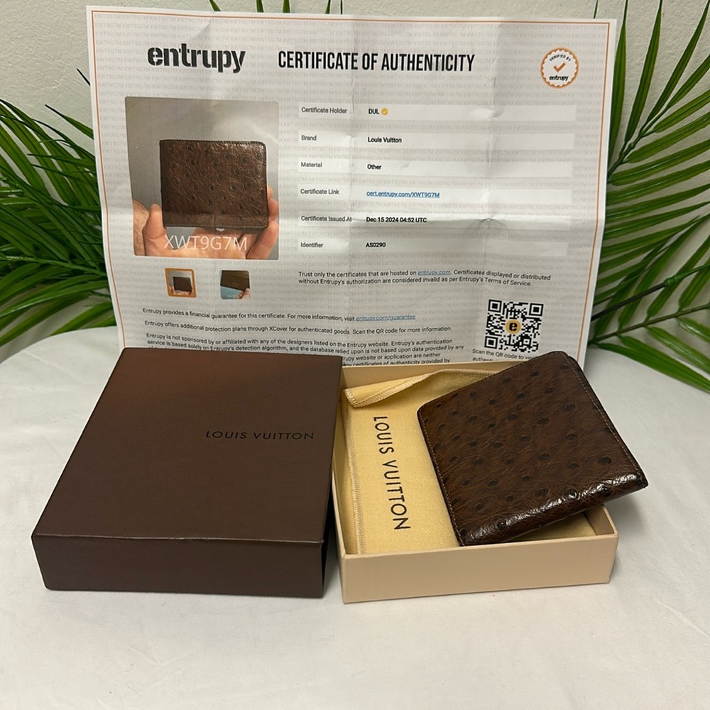 ποΈHOST PICKπ Authentic LOUIS VUITTON Ostrich Bifold Wallet,Rare Piece, PreOwned - Picture 3 of 17